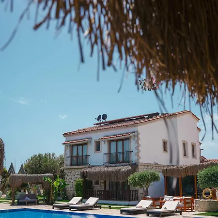 Albeon Luxury - 4* Alaçatı
